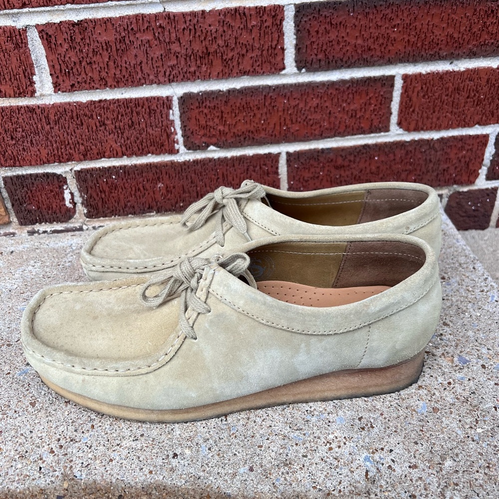 Women's Wallabees